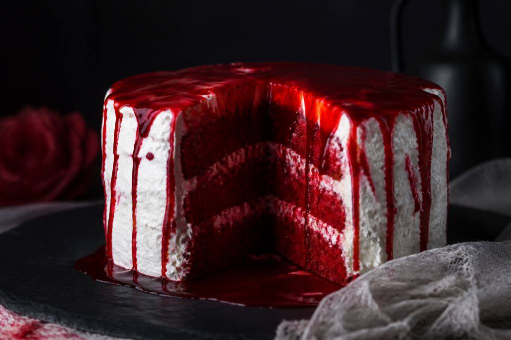 Bloody cake : une recette de gâteau rouge spectaculaire pour Halloween