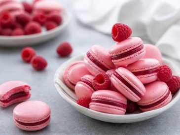 Recette macarons à la framboise : les astuces pour des macarons réussis