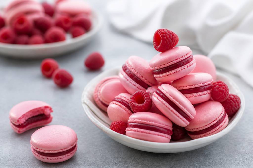 Recette macarons à la framboise : les astuces pour des macarons réussis