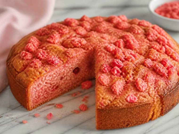 Gâteau lyonnais : la recette régionale aux pralines roses