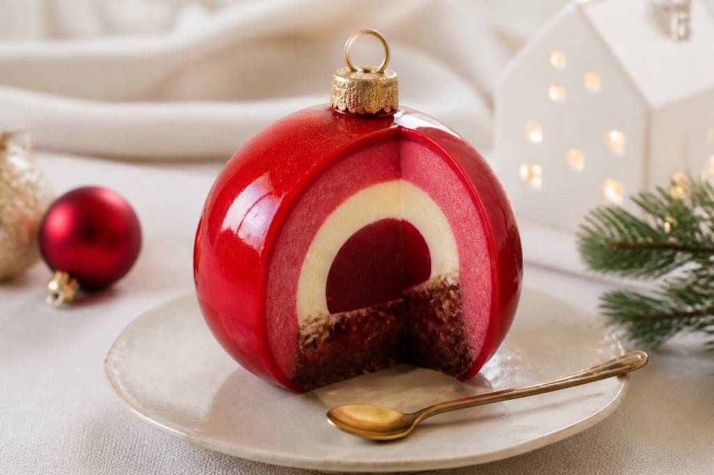Entremet boule de noël : une recette festive et élégante