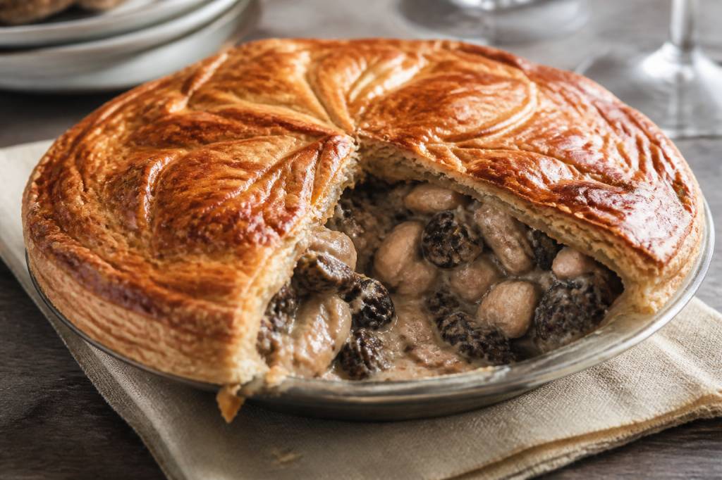 Tourte aux ris de veau et morilles : une recette festive et raffinée